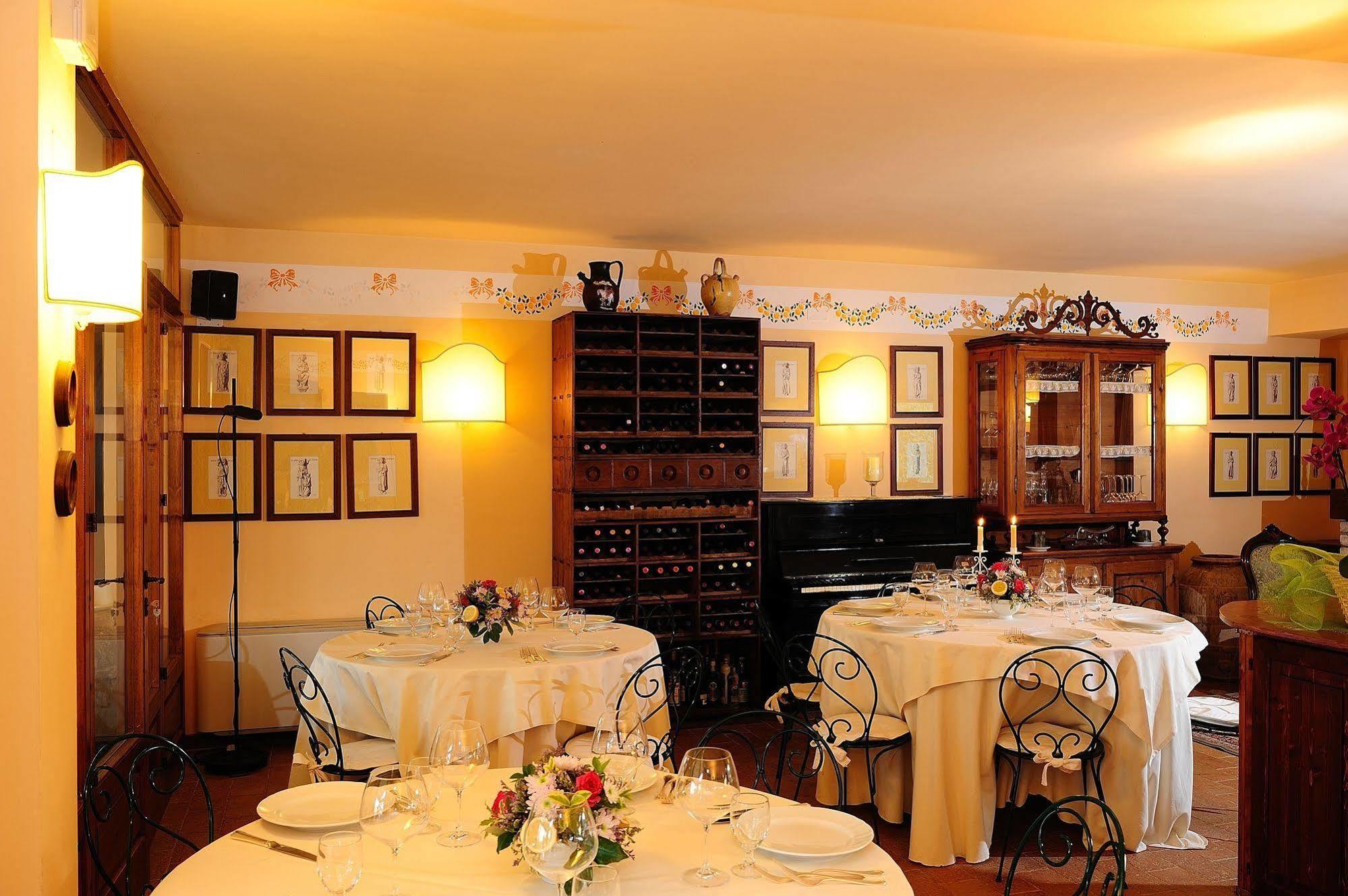 Borgo Mandoleto - Country Resort & Spa Solomeo Extérieur photo